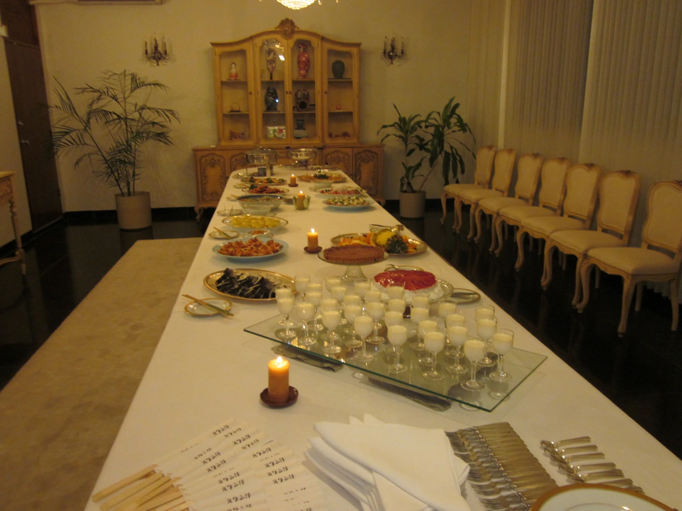 グアムで公邸料理人を務めていた頃の会食のテーブル